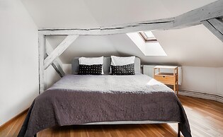 Apartment & Parking