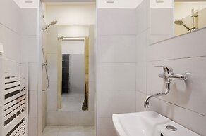 Apartment & Parking