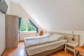 Charming Villa With Sauna and South-facing Garden