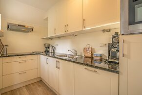 Charming Villa With Sauna and South-facing Garden