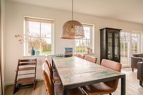 Tastefully Furnished Holiday Home