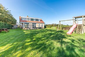 Tastefully Furnished Holiday Home