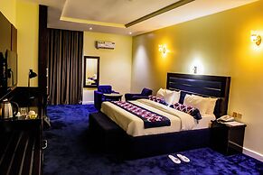 Villa Hilton Hotels & Apartments