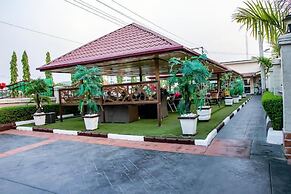 Villa Hilton Hotels & Apartments