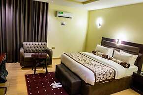 Villa Hilton Hotels & Apartments