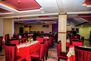 Villa Hilton Hotels & Apartments