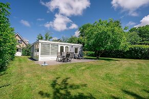 Cozy Detached Bungalow for 4 Persons