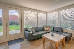 Cozy Detached Bungalow for 4 Persons