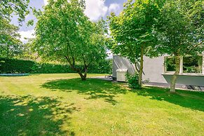 Cozy Detached Bungalow for 4 Persons