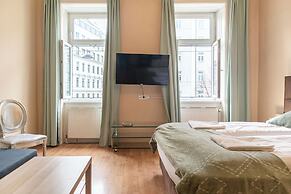 2BR Apartment Central Long Stay
