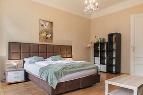 2BR Apartment Central Long Stay