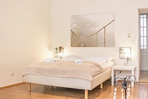 Cozy 1BR Apt Great for Long Stays