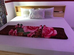 Alberjah Traincity Guesthouse