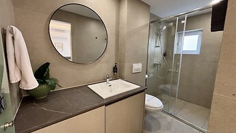 White Arches Studio Suite