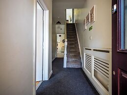 Ensuite2 Woodhouse private bath 2kitchen