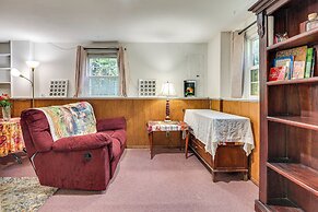 2 Mi to NYC Train: Wfh-friendly Greenwich Apt!
