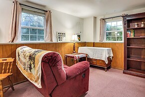 2 Mi to NYC Train: Wfh-friendly Greenwich Apt!