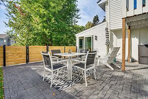 Cabin w/ Halstead Bay Access: Hot Tub, Sauna, Dock