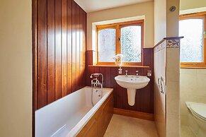 Host Stay Cherry Willows