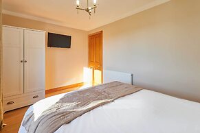 Host Stay Cherry Willows