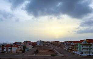 Joli Beach House - Spacious Second Floor T0 Suite With Beatiful View