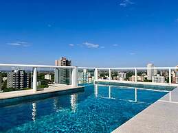 Aptos no Centro com Piscina e Academia