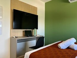 Aptos no Centro com Piscina e Academia