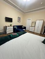 Apartment 2- 216 High Street