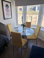 Apartment 6- 216 High Street