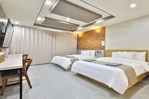 The Ciel Hotel