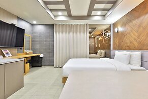 The Ciel Hotel