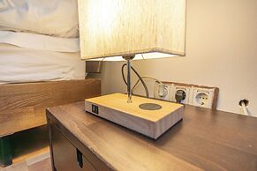 Chic 2BR City Stay Central Location
