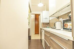 Chic 2BR City Stay Central Location