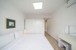 Tyms 4BR 2BA APT TianShan Changning