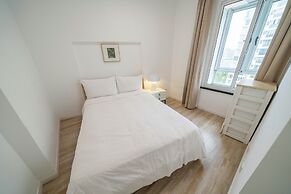 Tyms 4BR 2BA APT TianShan Changning