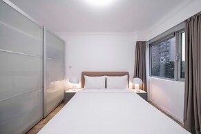 Tyms Elegant 4BR 2BA APT Changning
