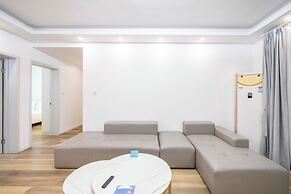 Tyms Elegant 4BR 2BA APT Changning