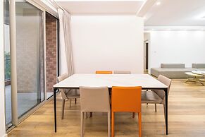 Tyms Elegant 4BR 2BA APT Changning