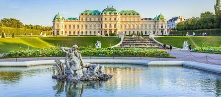 Cozy 2BR Apt Near Belvedere Palace