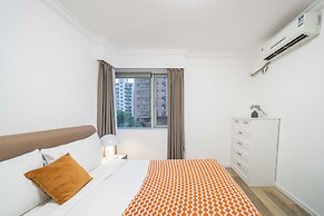 Tyms 4BR 2BA APT Riverside