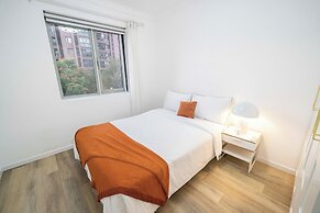 Tyms 4BR 2BA APT Riverside