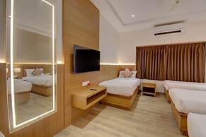 Hotel Warma Palace