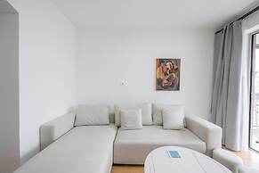 Tyms 2BR APT Riverside Garden