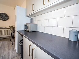 Ensuite6 Woodhouse private bath 2kitchen