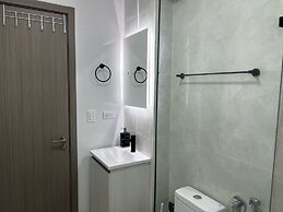 Studio Apartment with Ocean View