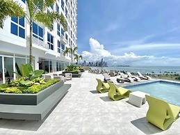 Studio Apartment with Ocean View