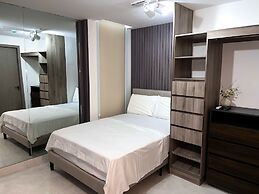 Studio Apartment with Ocean View