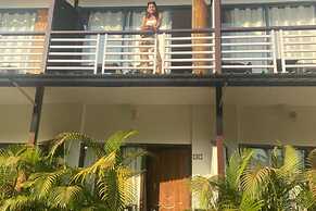 YogiTree Beach Resort & Cafe
