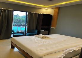 YogiTree Beach Resort & Cafe