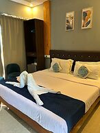 YogiTree Beach Resort & Cafe